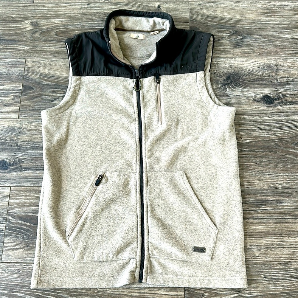 Ascend Men’s Vest
